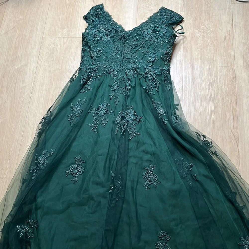 LA FEMME Embellished Tulle & Lace A-Line Gown, COLOR Dark Emerald, SIZE 14 - Picture 4 of 9